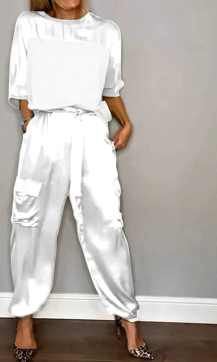 Satyna Królewska®-Gładki satynowy komplet z topem z półrękawem i spodniami